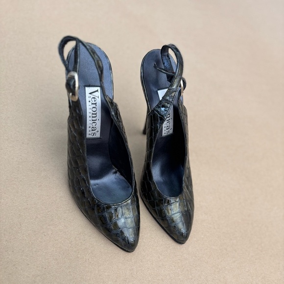 Veronica’s Switzerland M JewelTone Croc-Embossed Women's Shoes - Picture 2 of 8